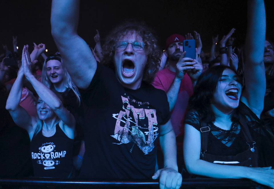 <strong>Fans cheer for Stone Temple Pilots performs as they play Beale Street Music Fest at Liberty Park, April 30, 2022.</strong> (Patrick Lantrip/Daily Memphian)