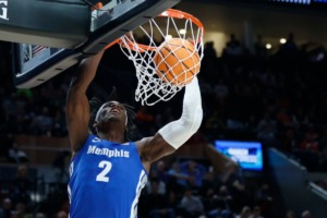 <strong>Memphis center Jalen Duren (2) dunks against Gonzaga during the first half of a second-round NCAA college basketball tournament game, Saturday, March 19, 2022, in Portland, Oregon.</strong> (AP Photo/Craig Mitchelldyer)