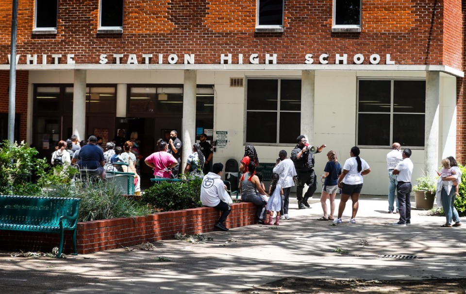 <strong>White Station High School parents line up to pick up their children after a student brought a gun to school on Thursday, May 26, 2022.</strong> (Mark Weber/The Daily Memphian)