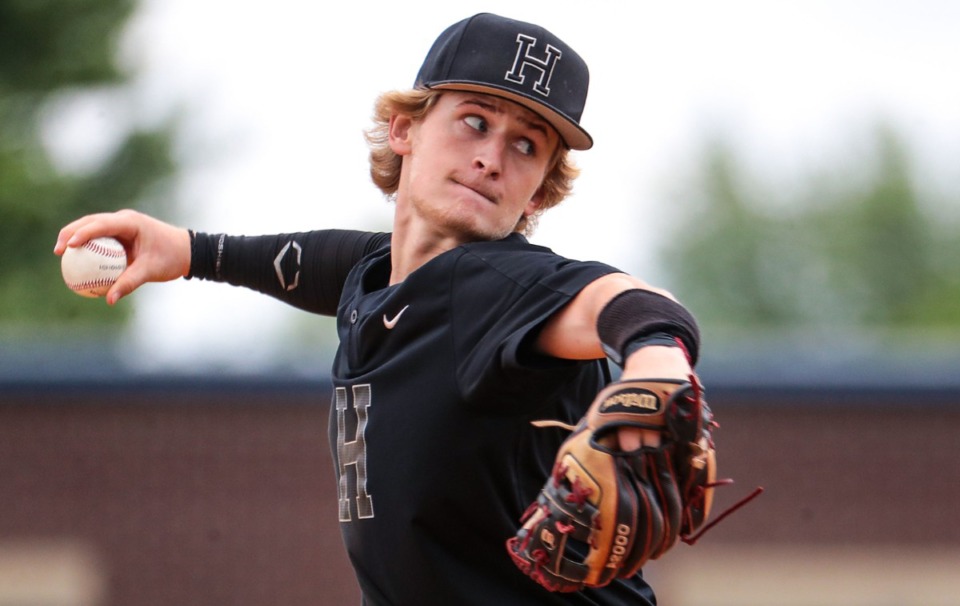 <strong>Houston infielder Connor Weaks (25) makes a throw against Powell in the state tournament in Murfreesboro, Tennessee, on May 27, 2022.</strong> (Patrick Lantrip/Daily Memphian)