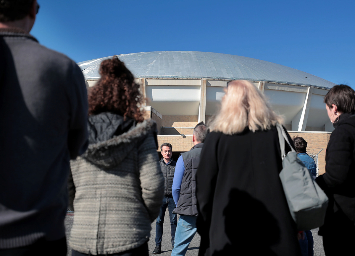 <strong>Marvin Stockwell with the Coliseum Coalition talks to a group of interested Memphians during a tour of the Mid-South Coliseum on March 22, 2019, conducted by the Coliseum Coalition to educate members of the public on the site&rsquo;s history, present condition and the possibilities of development in the future.</strong> (Jim Weber/Daily Memphian)