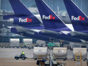 <strong>FedEx is drawing heat for plans to eliminate annual bonuses, but the company said it's for the long-term good.</strong>&nbsp;(Jim Weber/Daily Memphian)