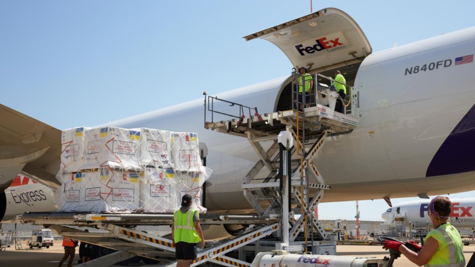 <strong>A cargo aircraft departed the&nbsp;FedEx Express world hub Sunday, carrying 52 tons of medical aid to Poland, which has recorded the highest number of refugees since the war began.</strong> (Courtesy FedEx)