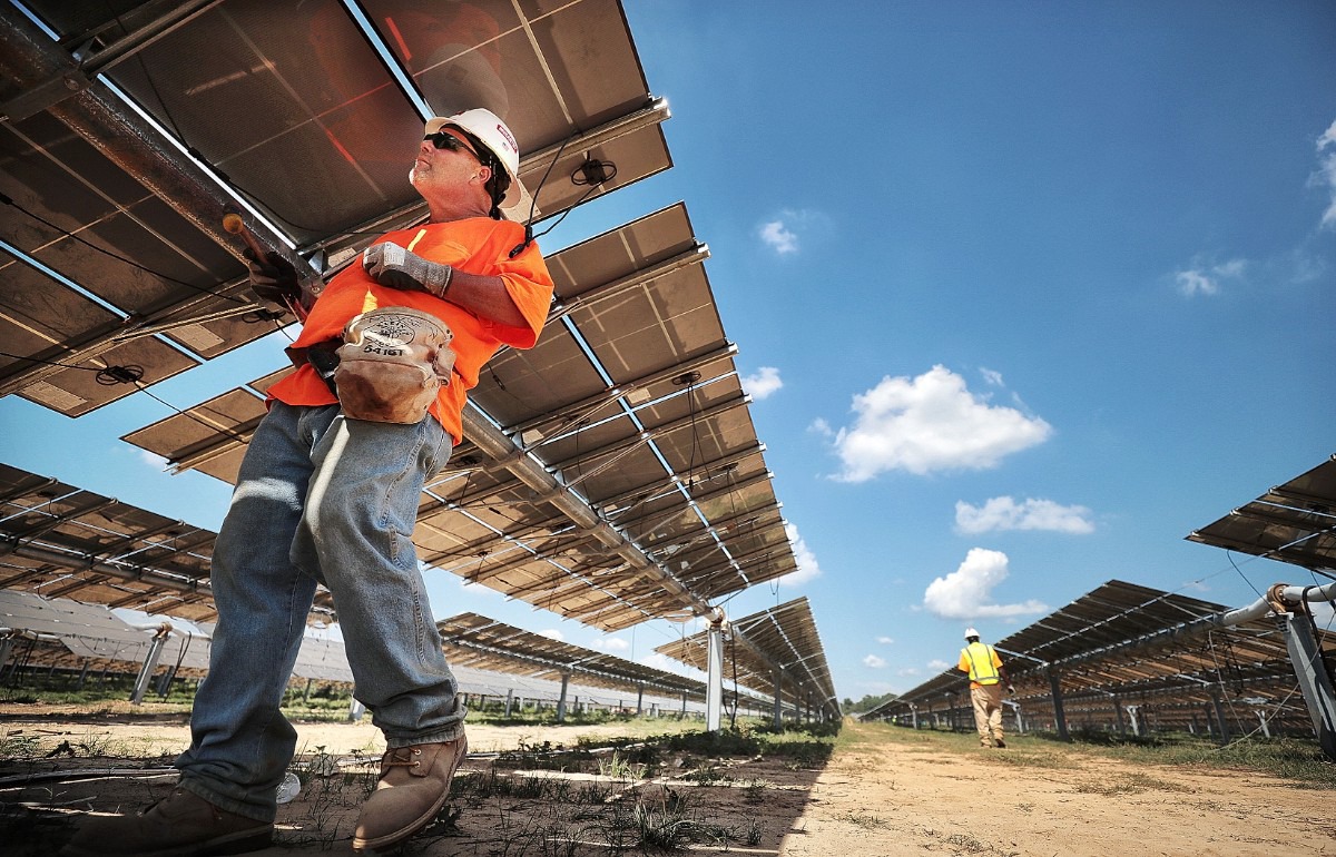 tennessee-solar-panel-incentives-grants-tax-credits-2022