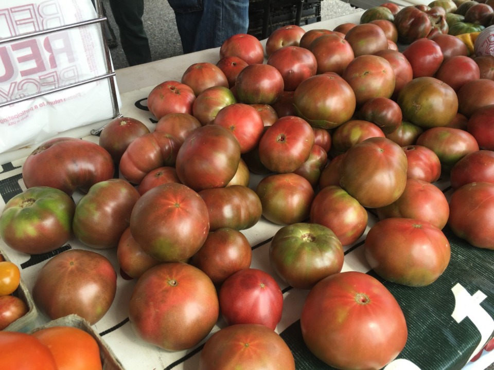 <strong>Local tomatoes at the Agricenter Farmer&rsquo;s Market.</strong> (Jennifer Biggs/The Daily Memphian)
