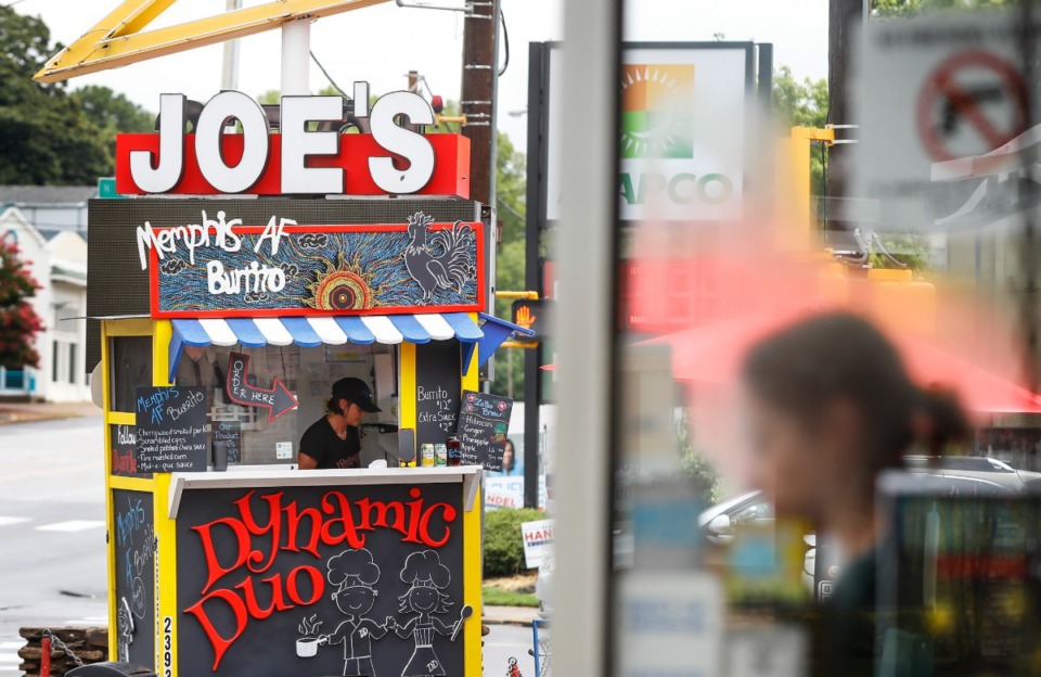 <strong>Dynamic Duo, a new "Memphis AF" burrito food truck, stands open for business on Friday, July 29, 2022, in the parking lot of Joe&rsquo;s Liquor.</strong> (Mark Weber/The Daily Memphian)