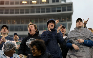 <strong>Fans cheered on the Memphis Express despite the weather and some unfortunate calls at the end of&nbsp;</strong><span class="s1"><strong>a Saturday, March 30, 2019, game against the Orlando Apollos at Liberty Bowl Stadium in Memphis.</strong> (Patrick Lantrip/Daily Memphian)</span>