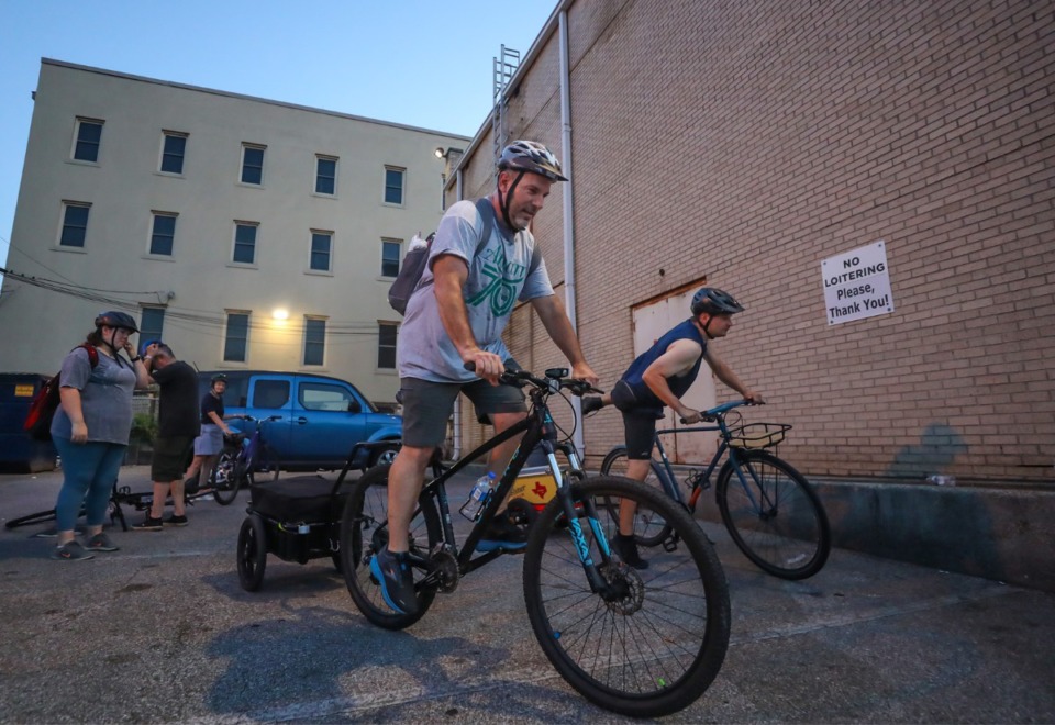 <strong>Members of the Urban Bicycle Food Ministry prepare to depart on their routes Aug. 5, 2022.</strong> (Patrick Lantrip/Daily Memphian)