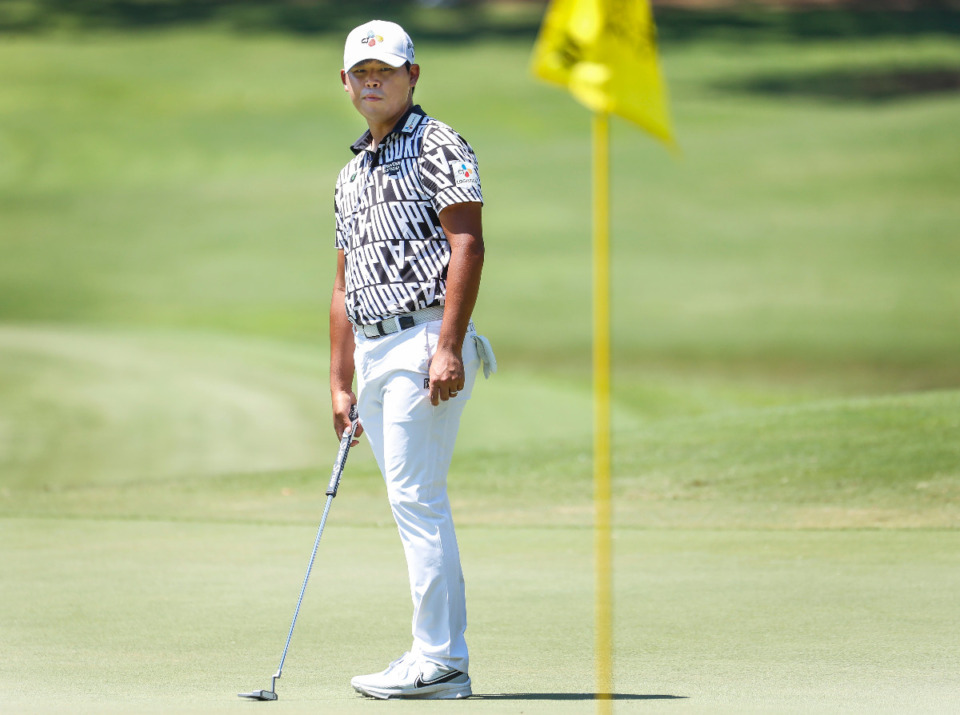<strong>PGA golfer K.H. Lee watches his putt fall short on the 11th hole during second round action of the FedEx St. Jude Championship on Friday, August 12, 2022.</strong> (Mark Weber/The Daily Memphian)