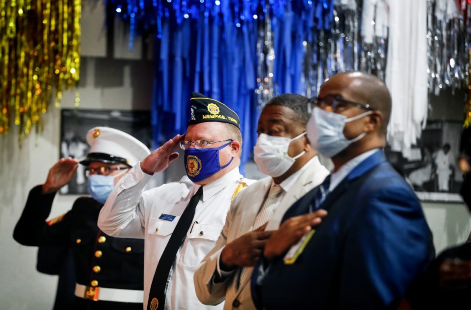 <strong>Veterans salute the flag during a 100-year Anniversary celebration of the Memphis Veterans Affairs Health Care System on Monday, Aug. 15, 2022.&nbsp;The ceremony was held in the second-floor theater of the Memphis VA Medical Center at 1030 Jefferson Ave.&nbsp;</strong>(Mark Weber/The Daily Memphian)