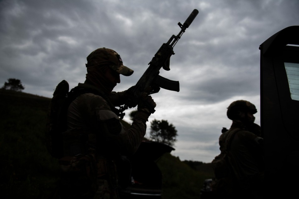 <strong>Volunteer soldiers attend a training outside Kyiv, Ukraine, Saturday, Aug. 27, 2022.</strong> (AP Photo/Andrew Kravchenko)