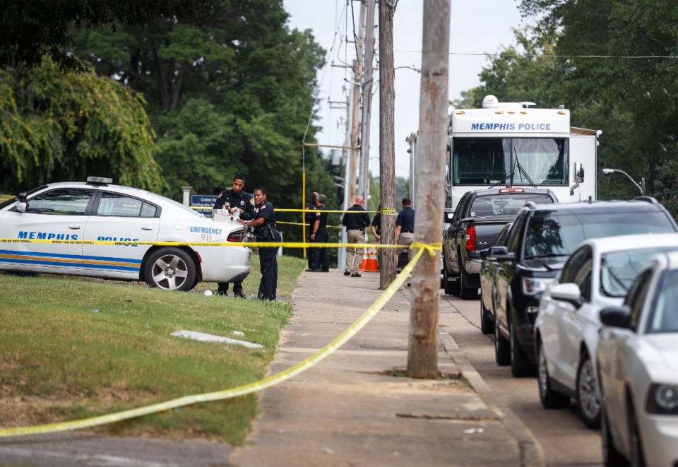 <strong>Memphis Police at the scene of Eliza Fletcher&rsquo;s early morning kidnapping on Friday, Sept. 2, 2022 near the University of Memphis.</strong> (Mark Weber/The Daily Memphian)
