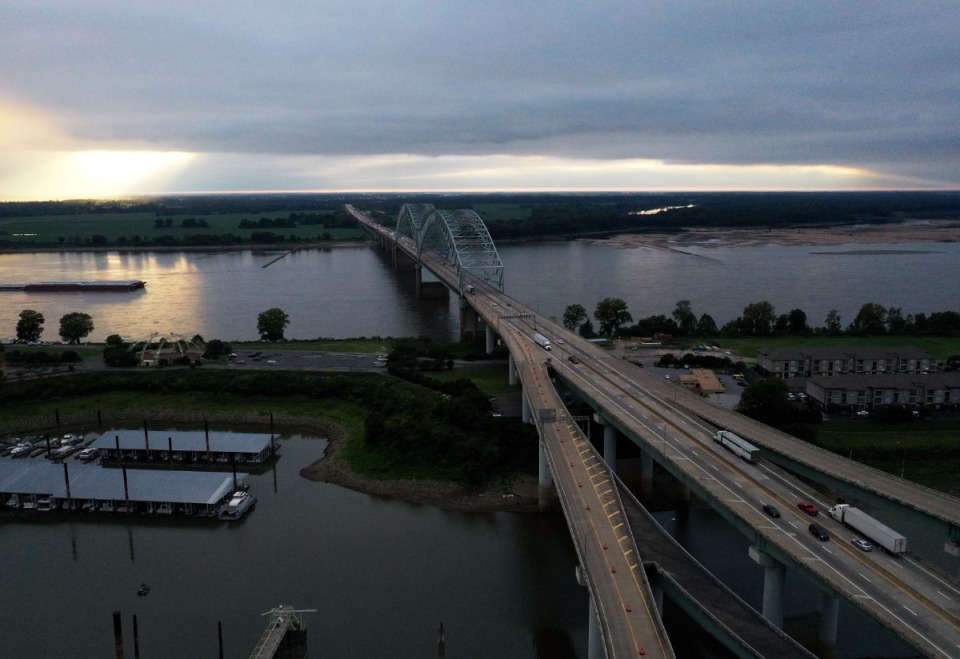 <strong>Cars and trucks zip across the Mississippi River along Interstate 40.</strong> (Patrick Lantrip/The Daily Memphian file)
