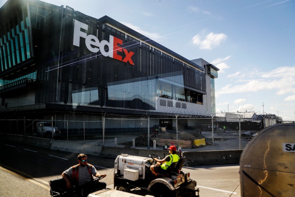 <strong>FedEx hopes to generate a total cost savings of $2.2 billion to $2.7 billion in 2023.</strong> (Mark Weber/Daily Memphian file)
