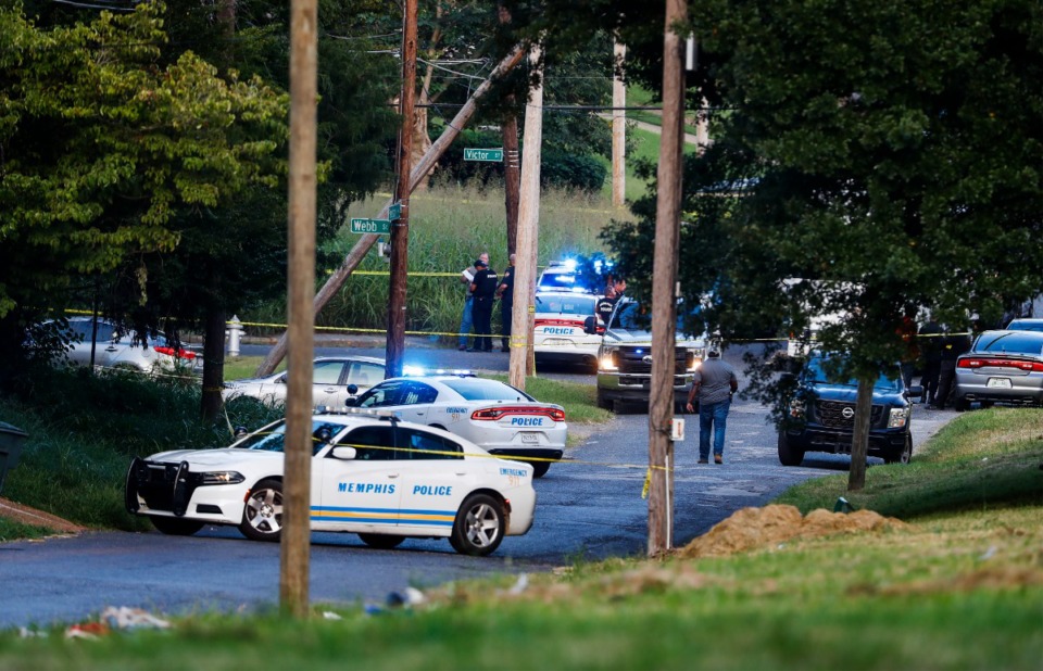 <strong>Memphis Police Department&rsquo;s mobile command center was in South Memphis near Victor Street and East Person Avenue, where Eliza Fletcher&rsquo;s body was found. Two days later, a shooting spree took the lives of three Memphians.</strong> (Mark Weber/The Daily Memphian)