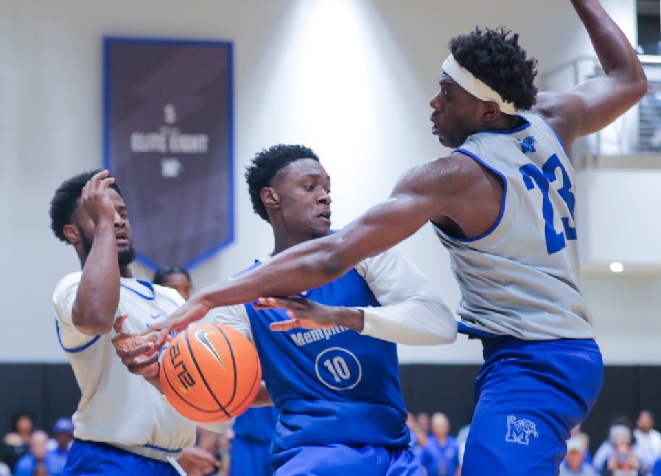 <strong>University of Memphis forward Jahmar Young (10 ) looks for an open teammate during practice on Sept. 30.</strong> (Patrick Lantrip/Daily Memphian)