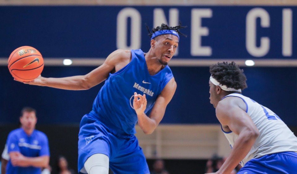 <strong>University of Memphis forward DeAndre Williams (12) brings the ball up the court during a Sept. 30, 2022 practice at the Laurie-Walton Family Basketball Center.</strong> (Patrick Lantrip/Daily Memphian)