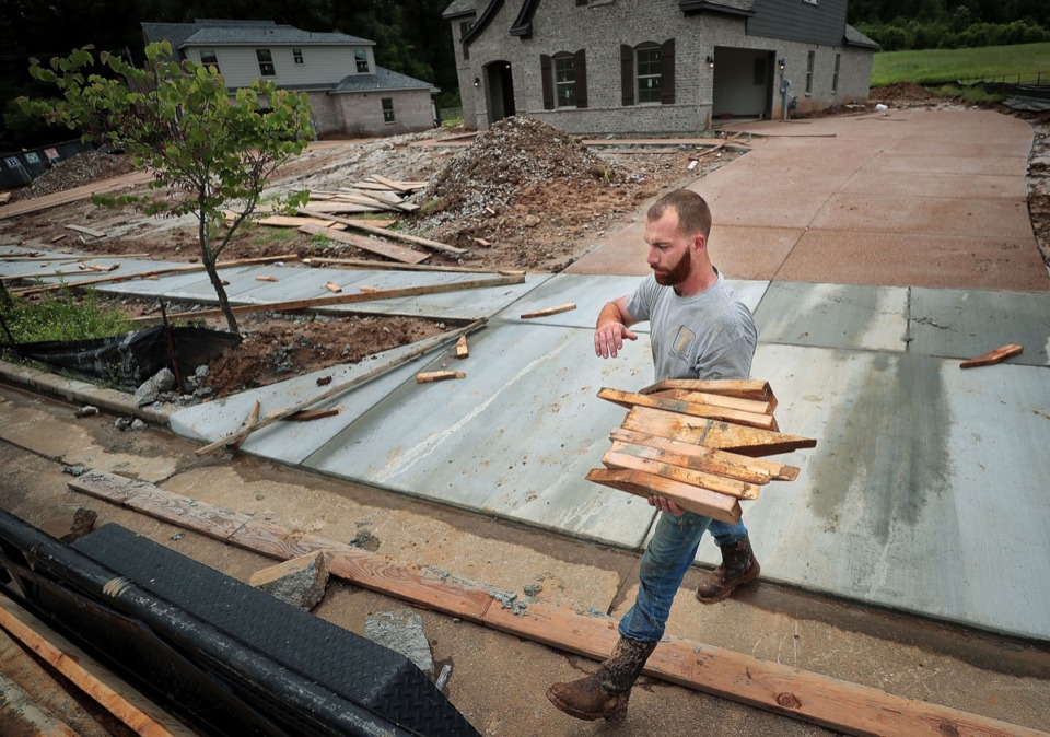 <strong>Despite supply chain shortages and ongoing impacts of the COVID-19 pandemic, new home construction in the Memphis suburbs overall is on pace to match previous years.</strong> (Jim Weber/The Daily Memphian file)