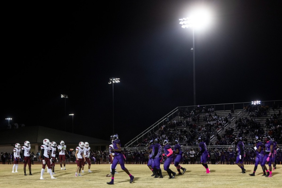 <strong>Southwind&rsquo;s offense, right, lines up during Friday night&rsquo;s game against Southwind.</strong>&nbsp;(Brad Vest/Special to The Daily Memphian)