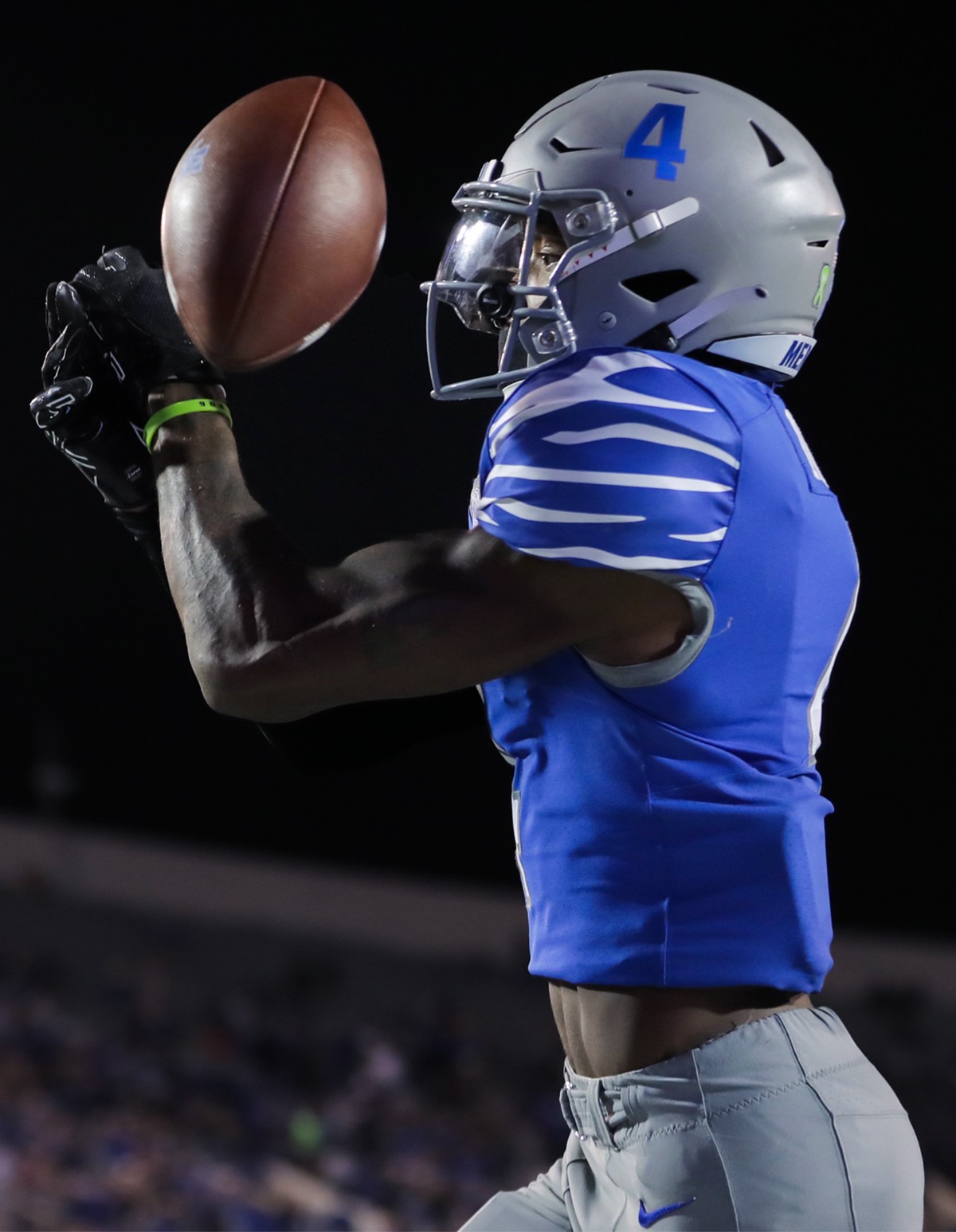 <strong>University of Memphis receiver Javon Ivory (4) just misses a two-point conversion on Oct. 7, 2022, in the game against the University of Houston.</strong> (Patrick Lantrip/Daily Memphian)