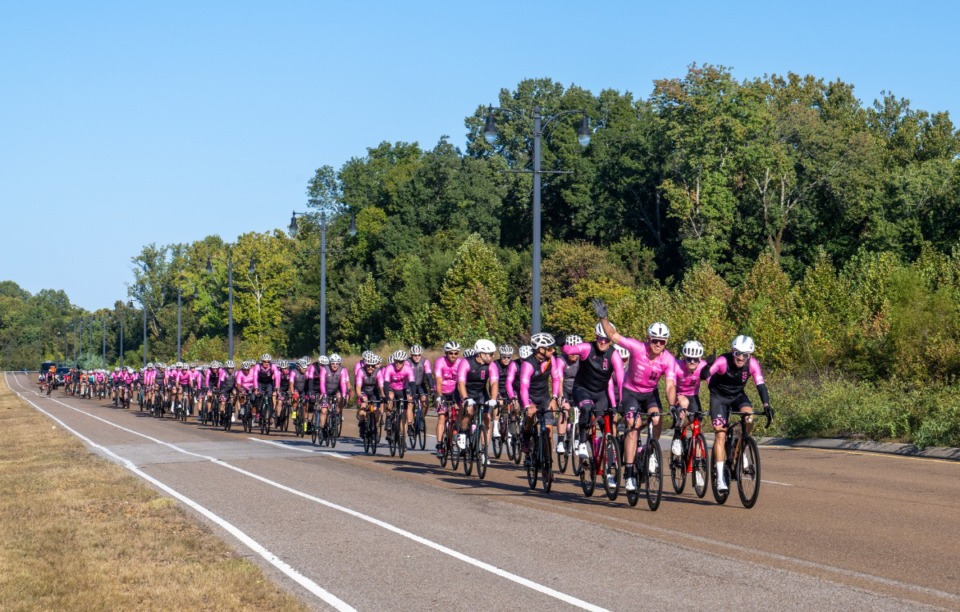 <strong>Cyclists for the Ride 2 Rosemary begin their journey down Wolf River Boulevard from West Cancer Center.</strong> (Greg Campbell/Special to The Daily Memphian)