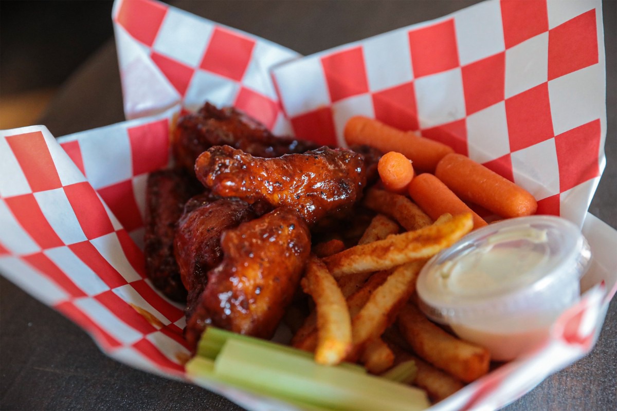 Table Talk: Hot wings, whiskey, wine and Beerfest - Memphis Local ...