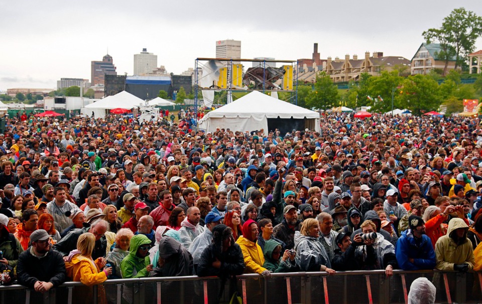 <strong>Crowds poured into Tom Lee Park for Memphis in May in 2013. At the crux of the current disagreement is who will pay for damage to the park after next year&rsquo;s festival.</strong>&nbsp;(Lance Murphey/The Daily Memphian file)