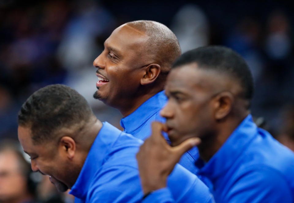 <strong>Memphis Tigers head coach Penny Hardaway (middle) saw a lot to like in the game against Lane College on Oct. 30, 2022.</strong> (Mark Weber/The Daily Memphian file)
