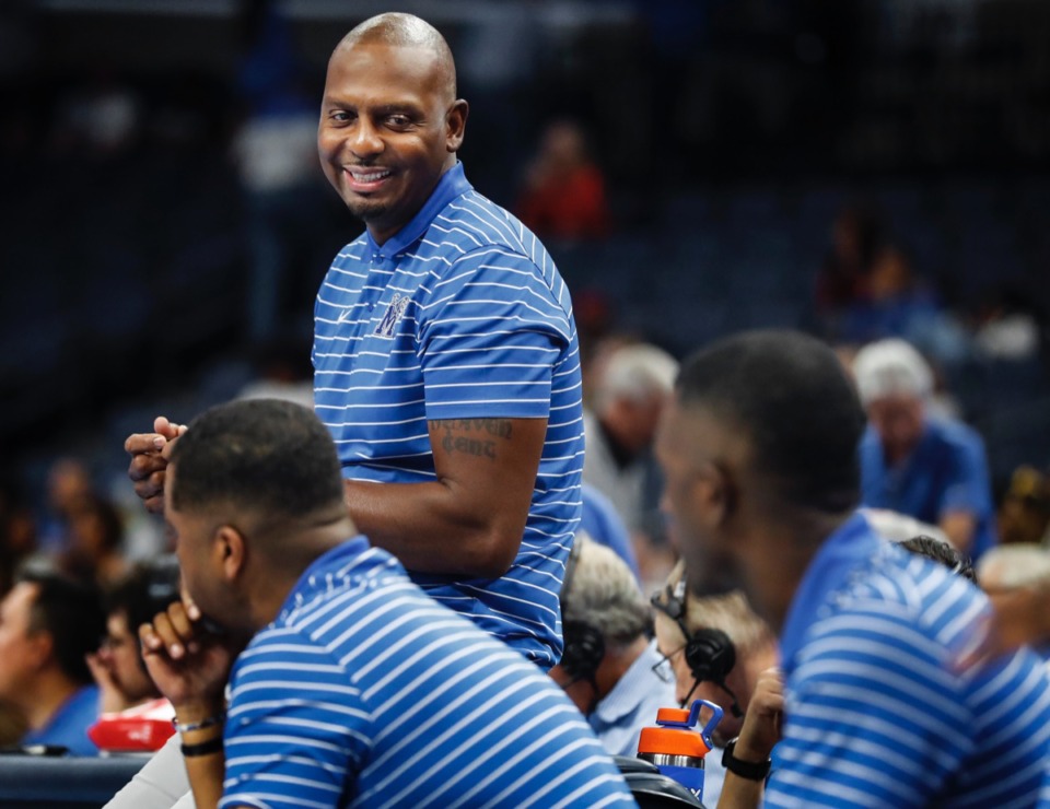 <strong>Memphis Tigers head coach Penny Hardaway (top) on the bench during action against Christian Brothers University on Oct. 23, 2022.</strong> <strong>Hardaway and his staff have picked up three commitments in less than 24 hours.</strong> (Mark Weber/The Daily Memphian)