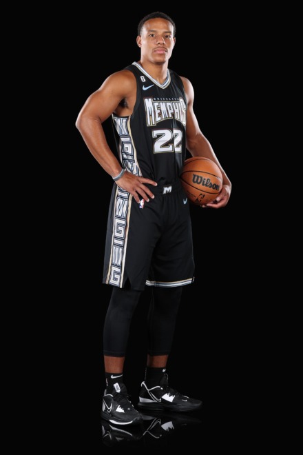 <strong>The jersey and shorts feature an a-symmetrical &lsquo;M&rsquo; and &lsquo;G&rsquo; pattern down the left side, which is similar to the pattern used on the &ldquo;Soul City&rdquo; uniforms worn two seasons ago. Also like the previous uniforms, this season&rsquo;s alternate uses a black base.&nbsp;</strong>(Courtesy Memphis Grizzlies)