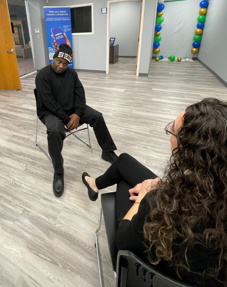 <strong>Patrick Foster, a certified peer recovery specialist, speaking with Lisa Connell, regional director for Crossroads during Tuesday's opening of Crossroads Treatment Center at 2605 Nonconnah Blvd.</strong> (courtesy Crossroads Treatment Center)