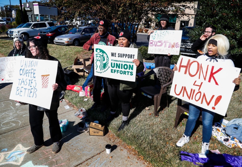 <strong>Protesters outside the Starbucks on Thursday, Nov. 17, 2022 on Poplar Avenue, near Highland Street.</strong> (Mark Weber/The Daily Memphian)