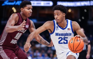 <strong>University of Memphis guard Jayden Hardaway (25) brings the ball upcourt during the Dec. 6, 2022, game against the Little Rock Trojans.</strong> (Patrick Lantrip/The Daily Memphian)