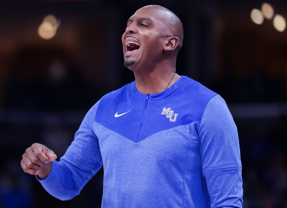 <strong>University of Memphis head coach Penny Hardaway tries to get his team's attention during a Dec. 17, 2022 game against Texas A&amp;M University.</strong> (Patrick Lantrip/The Daily Memphian)