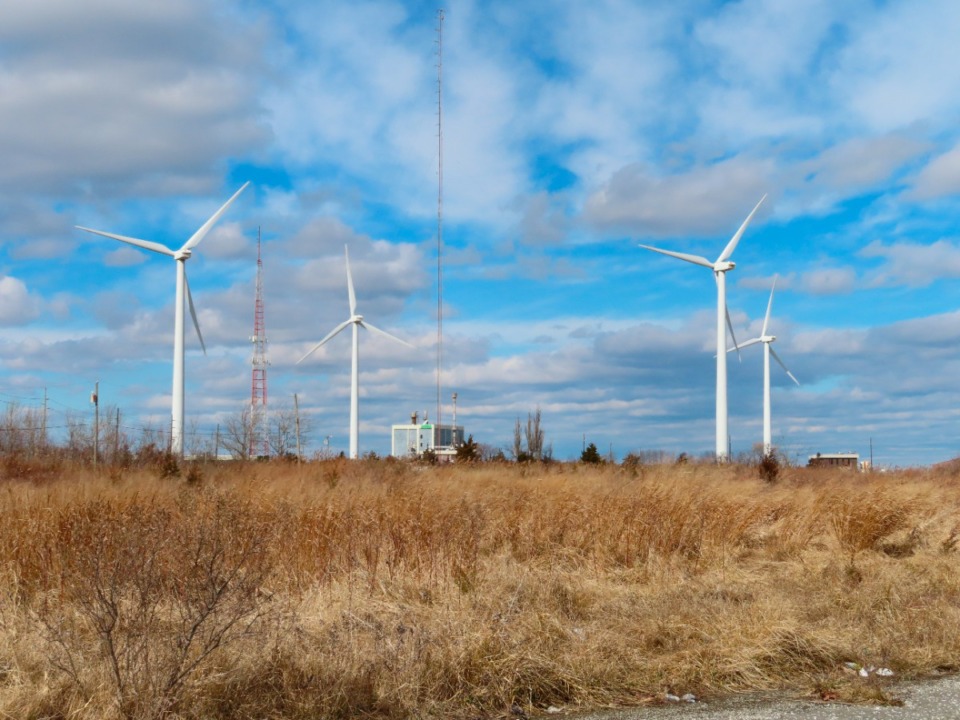 <strong>This Feb. 18, 2022 photo shows land-based windmills in Atlantic City N.J.</strong> (Wayne Parry)/AP file)