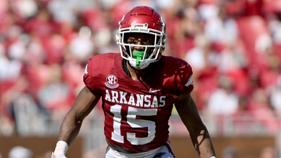 <strong>Arkansas defensive back Simeon Blair announced on his Twitter feed that he is transferring to Memphis to play for the Tigers.</strong> (AP File Photo/Michael Woods)