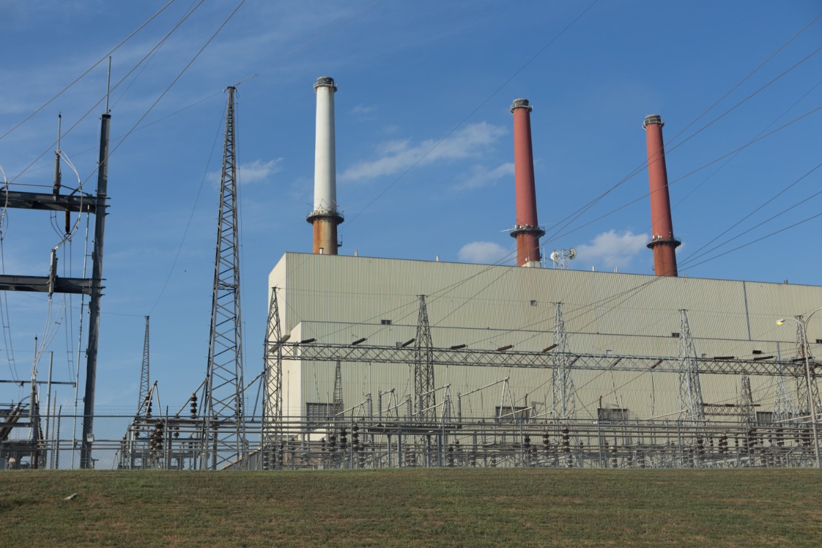 Familiar chimney stacks at TVA's Allen Fossil Plant coming down Friday ...