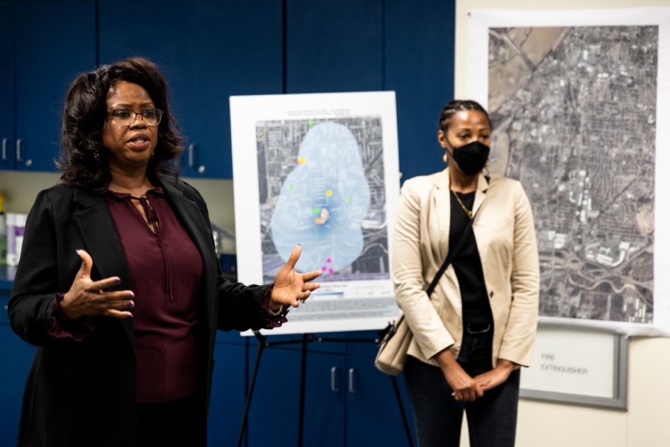 <strong>Vera Holmes (left) president of the Mallory Heights CDC, talks during a January Mallory Heights CDC meeting at the South Branch Library to inform residents about their cancer risk from Ethylene Oxide emissions from Sterilization Services of Tennessee.</strong> (Brad Vest/The Daily Memphian)
